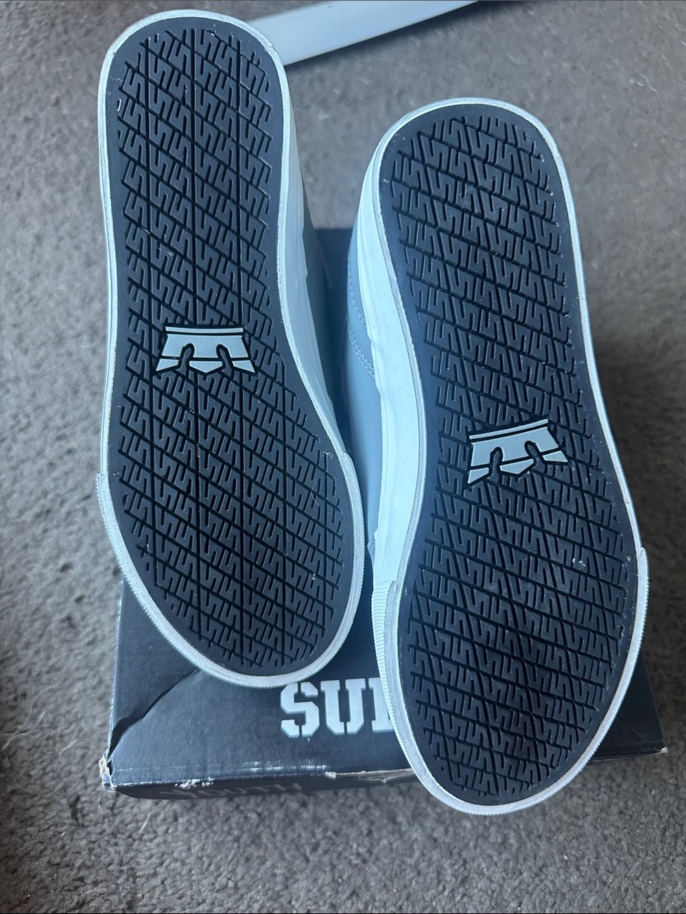 Supra Vaider High-Top Sneakers in Grey and White - Picture 4 of 4